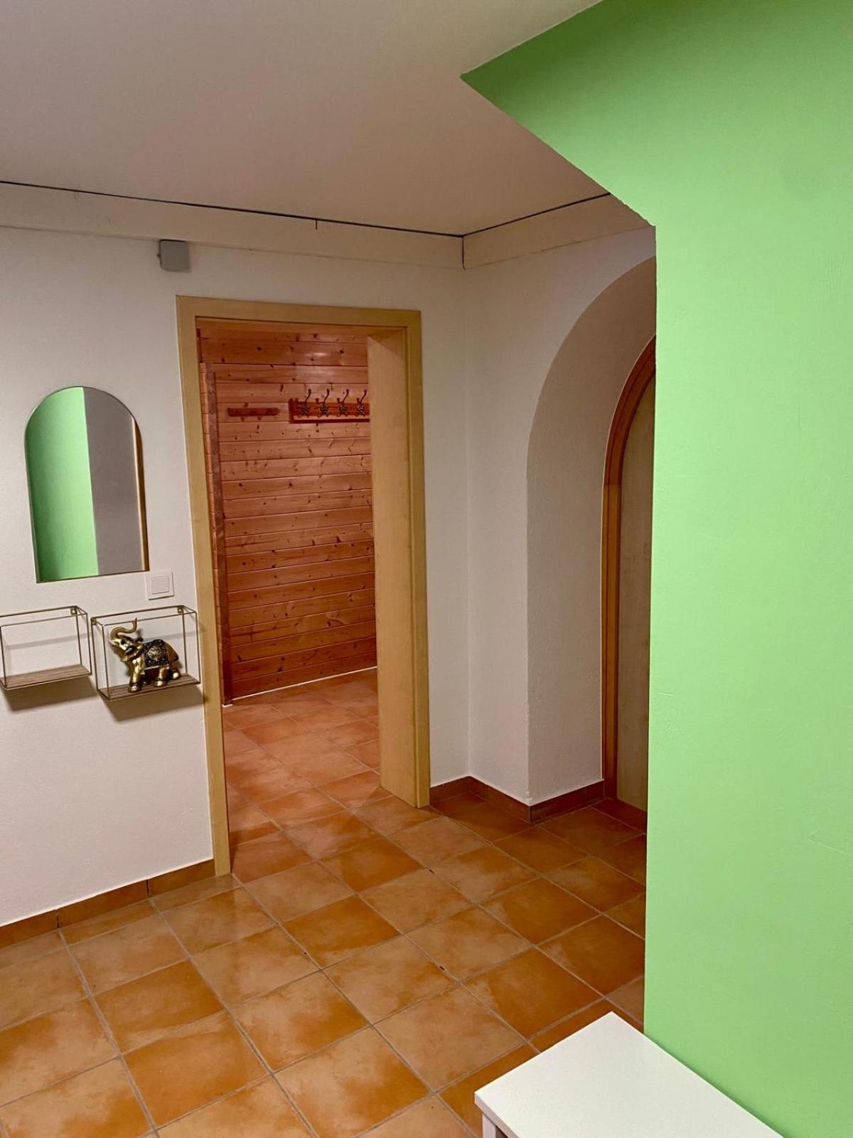 Cosy Room In Remich Bagian luar foto